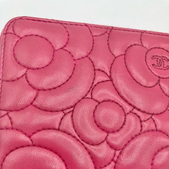 CHANEL Lambskin Camellia Embossed Zip Around Large Gusset Wallet - Picture 3 of 10